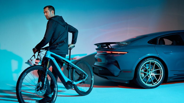 Porsche: Leállítja teljesítmény e-bike részlegét!